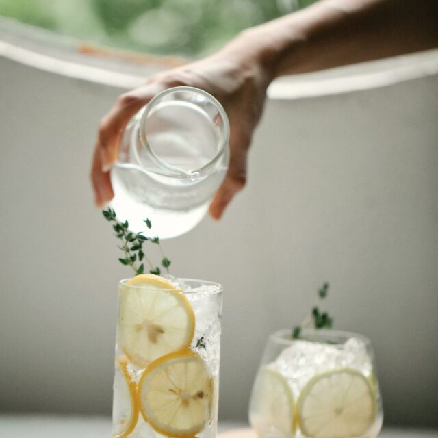 Wasser Wasserhaushalt Flüssigkeit Getränk Durst Trinken